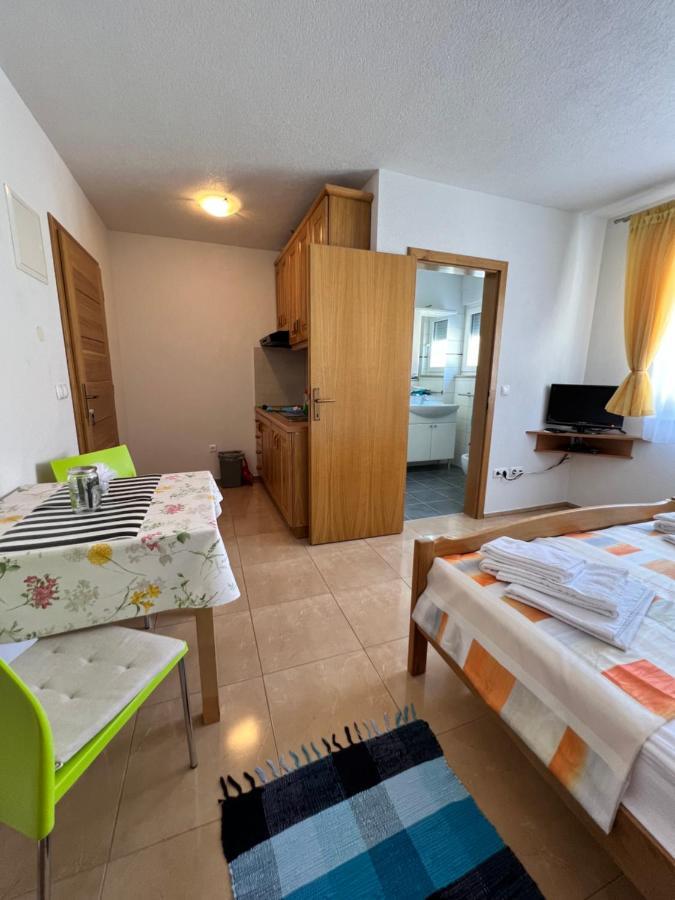 Veliko Brdo  Beslic Apartments מראה חיצוני תמונה